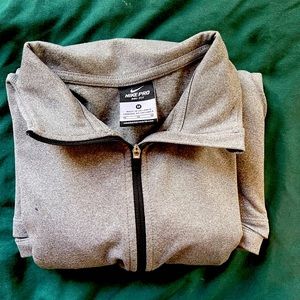 Nike long sleeve athletic quarter zip